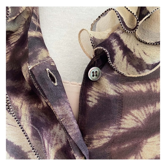 ELIE TAHARI xs Animal Print Silk Chiffon Ruffle Blouse + Camisole 2 Pc Set EUC - Picture 10 of 12